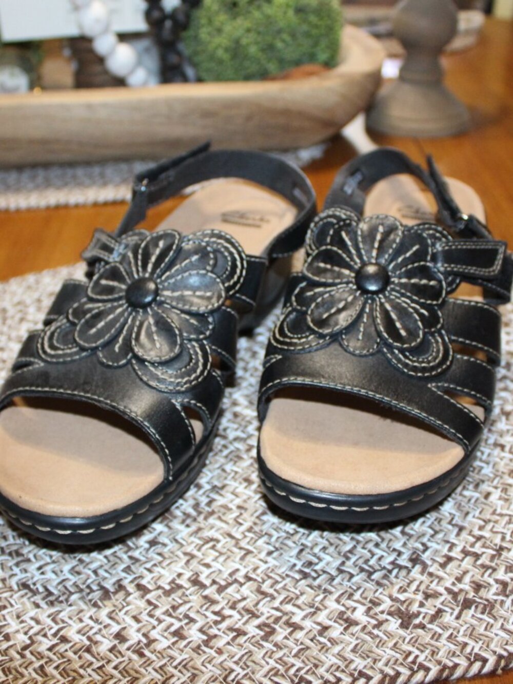 NWT Clark Lexi Venice Flower Sandal 9 1/2 WIDE. CUTE!! - Picture 5 of 10